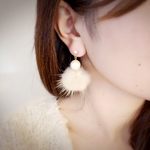 大きめコットンパールとライトベージュ ミンクファー 冬色 ピアス