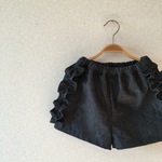90㎝★ブラックデニムのフリルショートパンツ