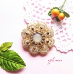 お花レースのビジュー刺繍ブローチ A