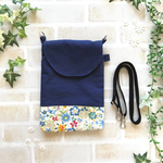 ちょこっとポシェット　青花柄（ふたタイプ）