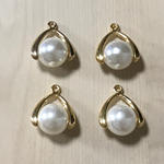 GOLD PEARL DESIGN CHARM PARTS
