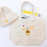 ☆手描きトートバッグ カップケーキにかこまれる犬くん A4☆オーガニックコットン