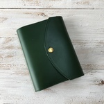 グリーン　「ほぼ日手帳」（文庫本サイズ）牛革カバー　フラップ型