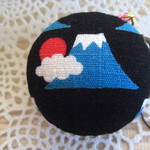 マカロンケースのストラップ　(富士山　ネイビー　和柄)