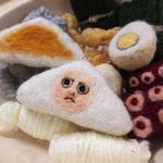 羊毛フェルトのはんぺんじん