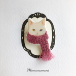 刺繍マフラーの猫(オッドアイ)ブローチ☆送料無料