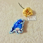青い鳥のブローチ