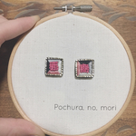 刺繍のイヤリング〜木の実(ベリー)〜