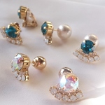 プチビジューイヤリング／ピアス  選べるピアスキャッチ