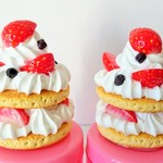 もりもり♡いちごのトッピングパンケーキ(クリームケース)
