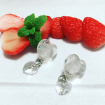 新作！ハートの氷のピアス両耳