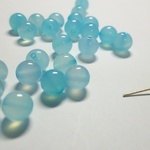【8mm】アイスブルー カルセドニー 丸玉ビーズ【10個】