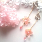 受注、あじさいのラインピアス/イヤリング(天然石つき)☆ストロベリーピンク