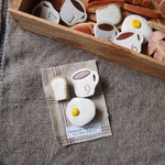 陶土＊モーニングセットブローチno.9　目玉焼き♪