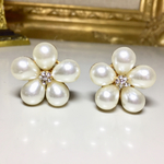 パールのお花イヤリング★送料込