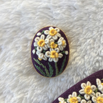 刺繍ブローチ3×4 日本水仙