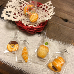 焼き菓子とパンの盛り籠＊