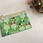 ネコのサーキット。マスクポーチ