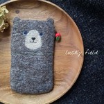 羊毛フェルト クマのスマホケース