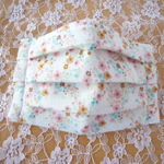 プリーツマスク　大人用　フラワーオフホワイト