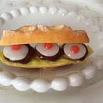 フランスパンサンドのヘアゴム♡目玉焼きハンバーグ