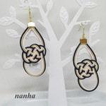 【Autumn&Winter Sale!!】《樹脂対応》水引のピアス　文様結び