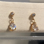 ダイヤとブルームーンストーンのしずくピアス