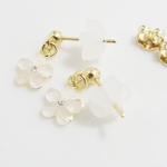 ❤SALE❤*P59***フラワー☆プチピアス（シリコンキャッチ付）