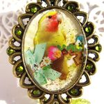 コザクラインコ（ルチノー）と鍵のブローチ_255