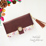 内側プリントor内側ミラー カメラ穴付き✳︎iPhone Xperia 全機種対応✳︎Rosy Floral❁*.ﾟブラウン 手帳型スマホケース /ビジュー&タッセル付き