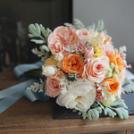 'peach&green' clutch bouquet  アプリコットピーチのクラッチブーケ