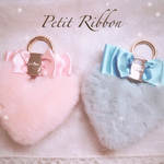 ♡ふわふわ♡ファー♡ファーチャーム♡トッカ、フェラガモ等お好きな方に♡