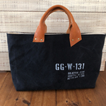 横長トートバッグ。本革持ち手。黒帆布
