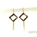 再販♡べっ甲スクエアとゴールドスティックのピアス／イヤリング
