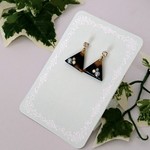 【送料込み】Deneb 🌟 triangle ピアス 