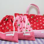 【mi様オーダー品】レッスンバッグ＆巾着２点セット☆いちご柄