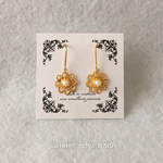 パールと透かしフラワーのピアス・イヤリング♡フック タイプ♡コットンパール風