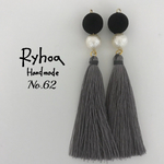 No.62【再販8】フロッキーパールのタッセルピアス/イヤリング