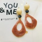 送料無料 アンティークピンクしずくピアス