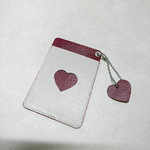 本革両面パスケース　ボルドー×グレー　ハートチャーム付き