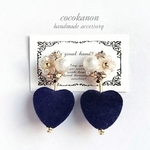 【sale!!】お花のビジュー×ハートベロアのピアス/イヤリング