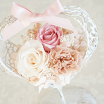 【送料無料】プリザーブドフラワー＊ハートスタンドアレンジ＊花＊フラワーギフト＊誕生日＊お祝い＊結婚祝い＊バレンタイン＊ウェディング＊結婚＊ピンク＊リボン＊母の日
