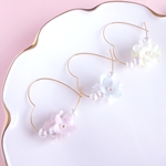 小花ブーケ✿ハートフープ×コットンパール(ピアス､イヤリング)