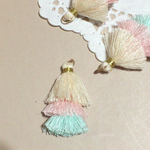 ２個＊３ｃｍ３段タッセル＊パステル