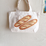 バゲット 羊毛刺繍キャンバストート