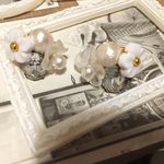 フラワービジューピアス