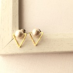 トライアングルのパール★ピアス
