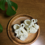 ふんわり手編みのベビーシューズ