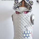 ☆80☆くま耳フード付きベスト　キルトニット花柄♪