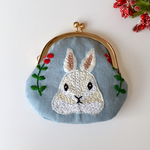 がま口 ウサギさんの刺繍